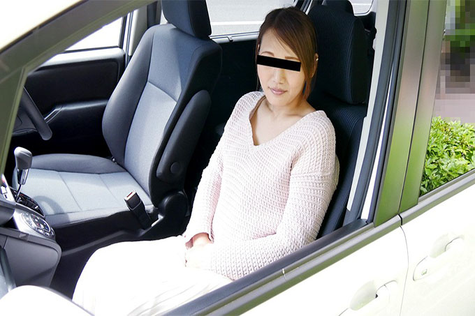 感觉每个人都在看着车内，我不能停止冲击