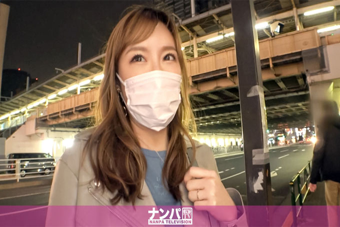 认真的南帕，第一枪。 1819 SEX因为丈夫外遇而在锦系町捡到少妻！我打算用奖励来展示我的内衣，但是我的乳头被篡改了，嗯……我被卷走了，快感下降了！很久以后，我很高兴Po！
