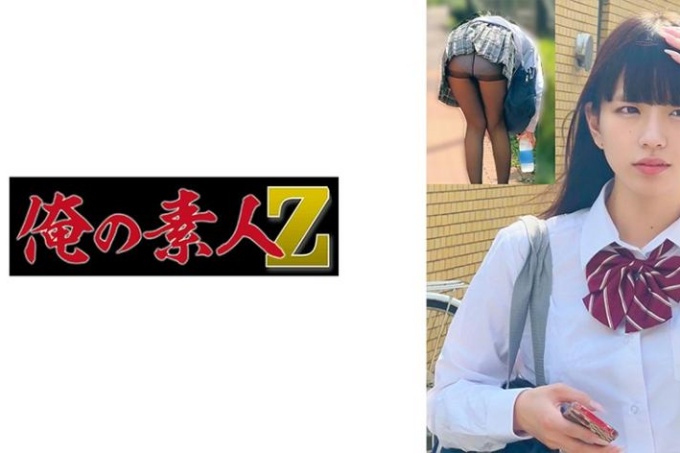 黑色裤袜迷你裙