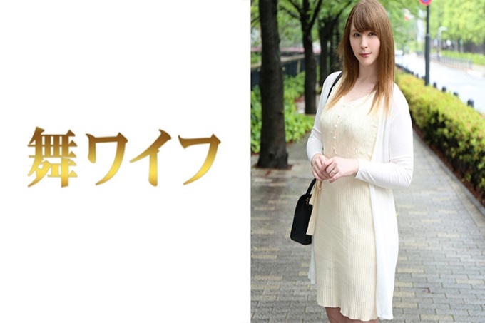舞ワイフ 后藤ジューン 以兴趣为契机和日本男性结婚。但是，夫妇二人一起忙于工作的时候，享受兴趣的时间就没有了，甚至夫妻的时间也变少了。想再一次品味和丈夫开始交往时忐忑不安的感觉，访问了不伦网站…。