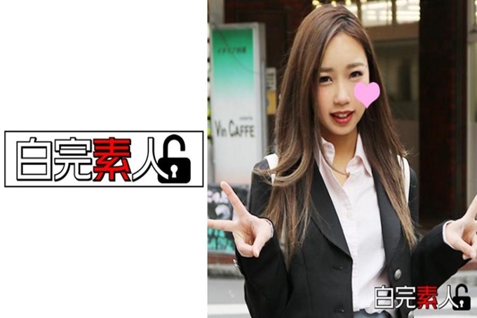 在睡过一次就怎么也起不来的男朋友旁边和大叔做爱 “在男朋友旁边SEX的话会很受欢迎吧~”，变态辣妹同意了拍摄。就在男朋友旁边啃别人的棒子，被他戳个不停！而且中出OK！笑很兴奋。