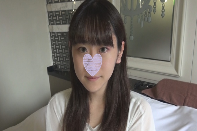 [FC2] Himari，24岁，美胸萝莉纤细少妇，笑容耀眼，中出巨量