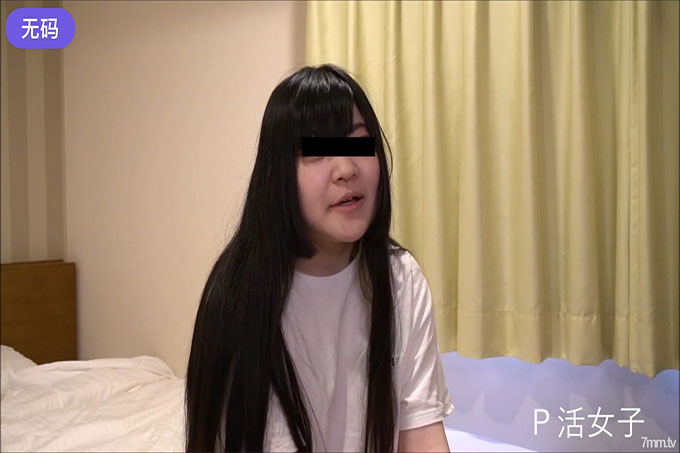 原始饼 ！ 20岁！长发大眼的职业学生被射精了！