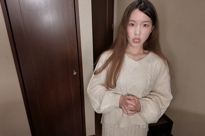 [FC2] 在丸之内工作的办公室女职员加奈小姐（26岁）迟到了，所以她把一根大鸡巴深深地插入她的阴道作为惩罚。