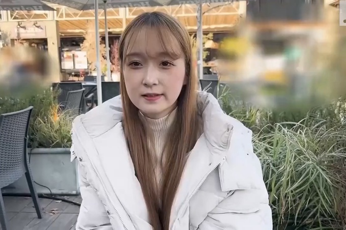 [FC2] (2) 灵敏度最高，从眼睛远离的间隙中的巢穴发射。