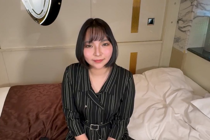 [FC2] (1) 完全打开的欲望场 x 拥有超美猫的女人