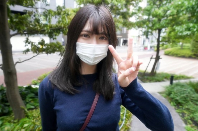 [FC2](1)19岁现役女主首次拍摄写真！