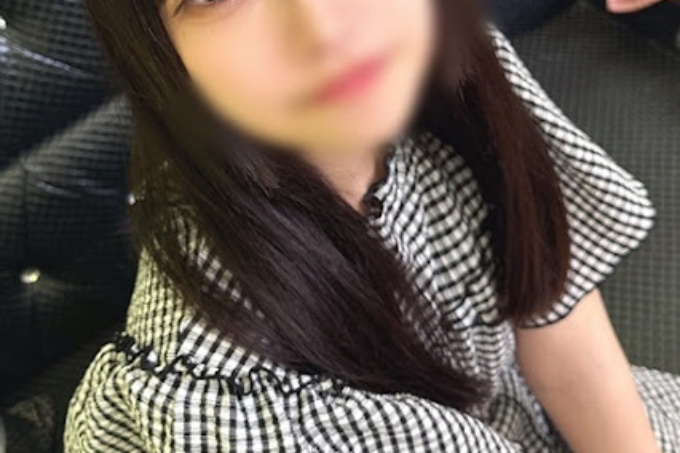 [FC2] 我在后面害羞又紧张◯。生紬♪人生中第一次中出并射到嘴里♡爬上了成人楼梯。