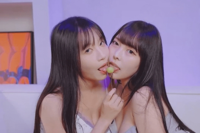 真实女女性爱双头龙交错快感