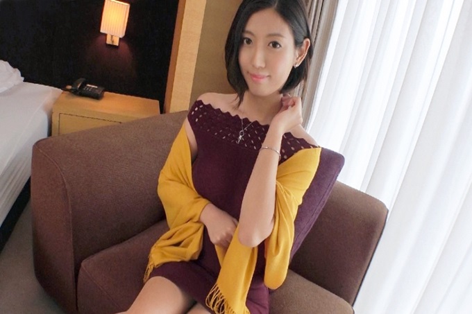 在网上应募AV→AV体验摄影 1256 【初照】【成年女性】【大量颜射】性感十足的高个子美女。自始至终害羞的她也发出了坦率的声音