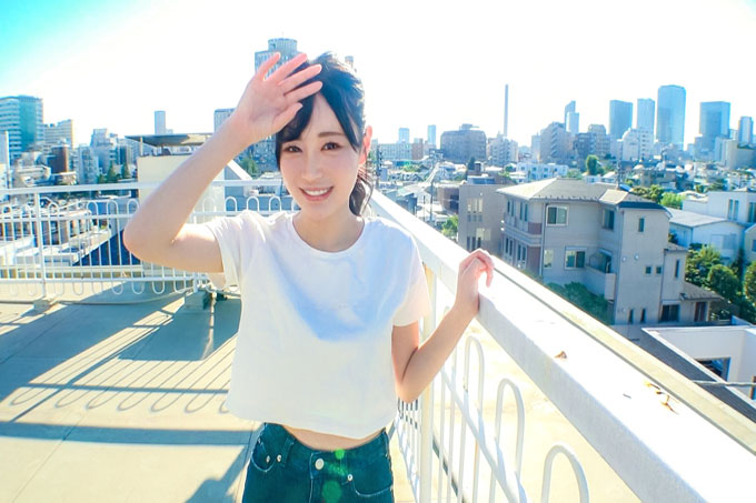 【蜜桃屁股运球】看到喜欢为他服务的篮球女孩的高科技牛仔姿势，忍不住发出声音的演员！让人无法将目光从她通过跑步锻炼出来的健美苗条身材和美臀上移开！